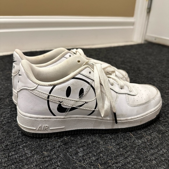 Have a Nike Day Air Force 1s - Picture 1 of 5